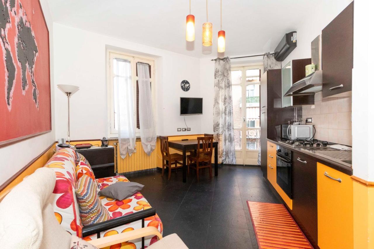 Colourful & Cozy Apartment Cenisia 都灵 外观 照片
