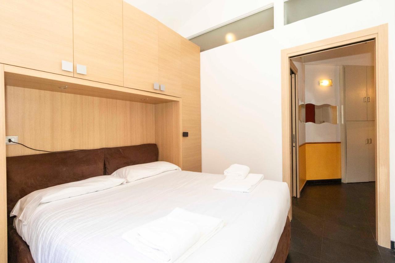 Colourful & Cozy Apartment Cenisia 都灵 外观 照片