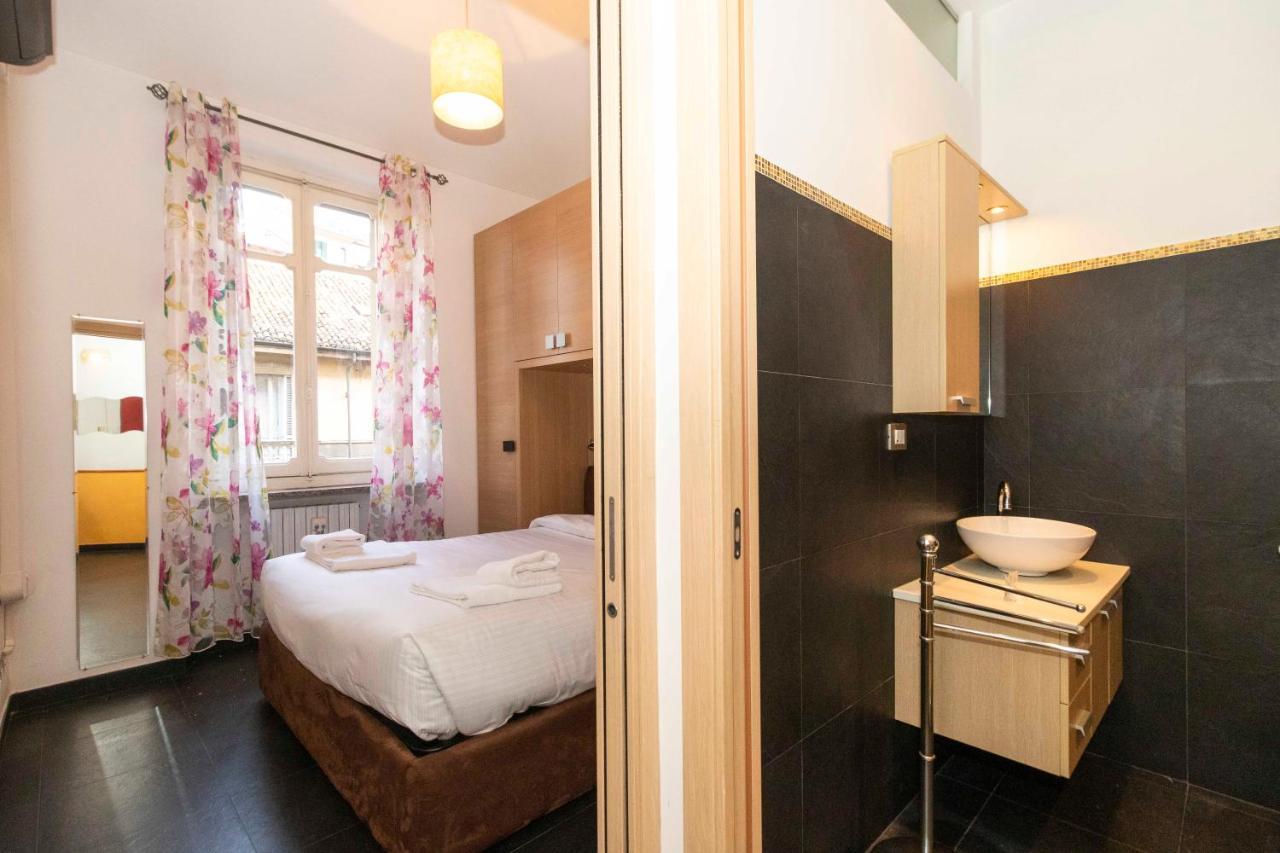 Colourful & Cozy Apartment Cenisia 都灵 外观 照片